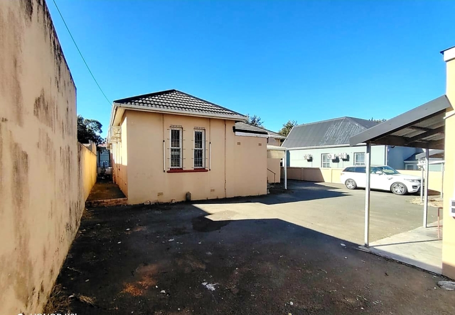  Bedroom Property for Sale in Southernwood Eastern Cape